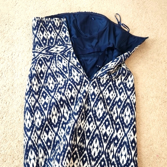 Banana Republic Ikat navy and white strapless dress NWOT - Picture 14 of 15